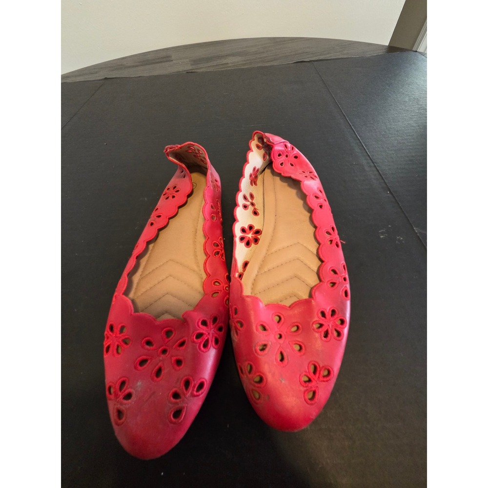 Red Floral Eyelet Laser Cut Scalloped Ballet Flats Size 10 41